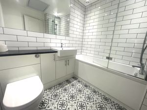 Photo 16- click for photo gallery